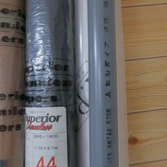 撮影用バックペーパーですが、思う存分のお絵描きやラッピングにも！の画像