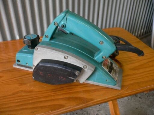 マキタ　Makita  小型電動カンナ　傷有り