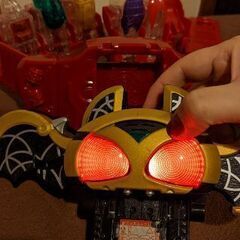 仮面ライダー　キバ　ベルト　１つ欠品の画像