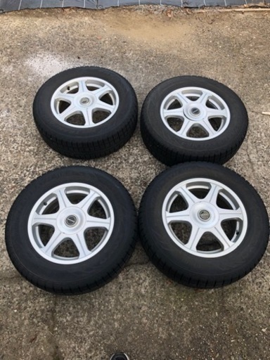 溝たくさん！！16インチマルチ！スタッドレスタイヤ ４本セット　215/65R16 TOYO トランパスMK4α