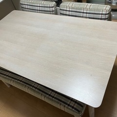 ダイニングテーブルセット(チェア二脚とベンチシート、テーブル)