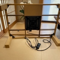 こたつテーブルの画像