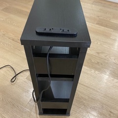 (コンセント付き)サイドテーブル　ナイトテーブル　の画像