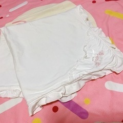 赤ちゃん　フリルおくるみ