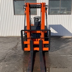 トヨタ　中古フォークリフト　ガソリン車　2トンの画像