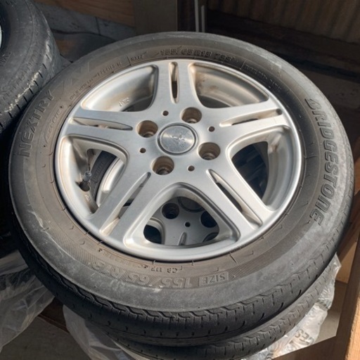 軽自動車用のタイヤ付きアルミホイール4本セット