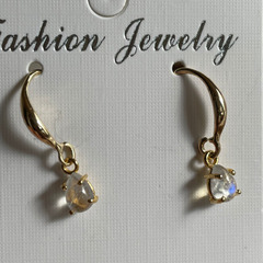 k14gfレインボームーンストーンピアス新品の画像