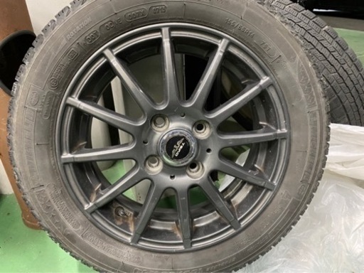 【一時保留】軽自動車用 スタッドレス① 安価でお譲りします