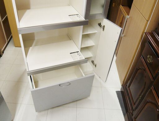 レンジボード コンセント×2付 幅85×奥行40×高さ180cm ホワイト×シルバー 食器棚 キッチン収納 収納家具 苫小牧西店