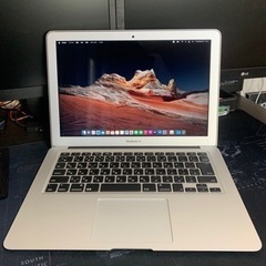 アップル　MacBook Air i5-8GB-128G バッテリー新品