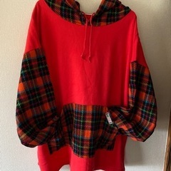 CROSS COLOURSパーカー　値下げしました‼️の画像