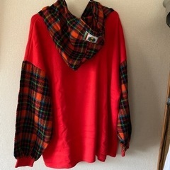 CROSS COLOURSパーカー　値下げしました‼️の画像
