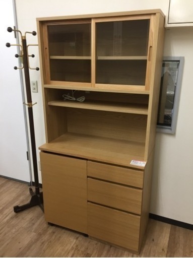 無印良品のワゴン付きレンジボード（ナチュラル）です。【トレファク東大阪店