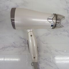 美品♪　HITACHI 日立　マイナスイオンドライヤー　HD-N5600　ドライヤー　ホワイトの画像