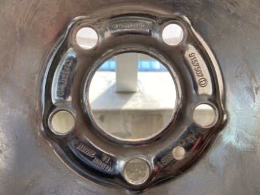 ボルボV70（8B）スチールホイール＋ホイールキャップ　4本