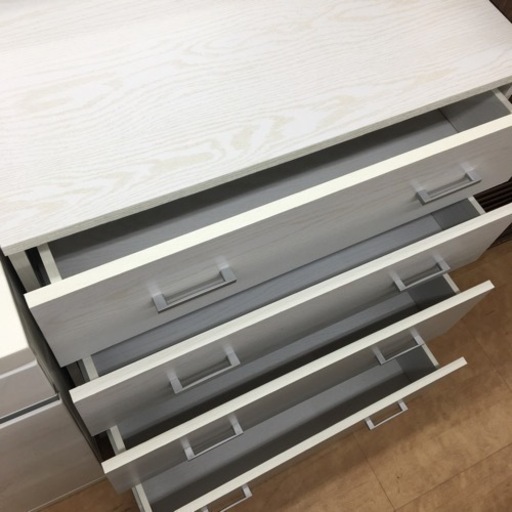 【トレファク摂津店】ホワイトの四4段チェストが入荷致しました！！