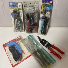 ハサミ、ハンダ、スナップリングプライヤーなど