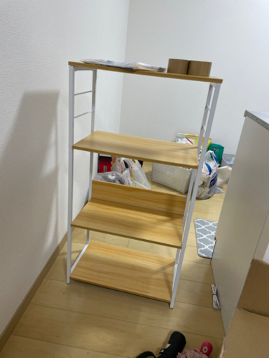 4段の棚定価3800円