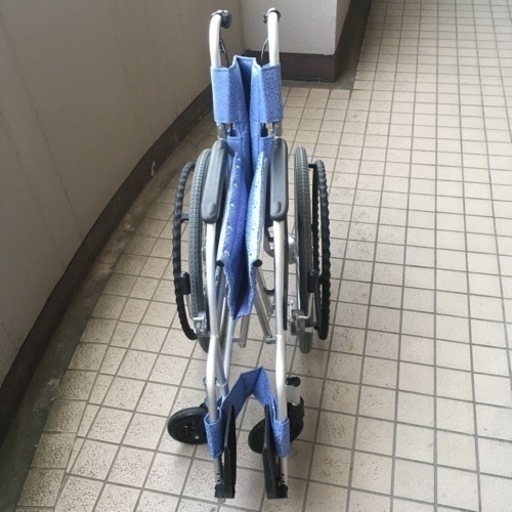 緊急募集！！　美品　車いす　自走式　折り畳み可　ノーパンクタイヤ　松永製作所