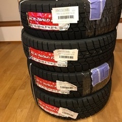 スタッドレス　新品　未使用　タイヤ　グッドイヤー　アイスナビ6  195／65R／15