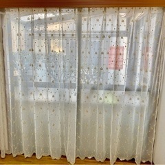 【引渡決定】金の刺繍入りレースカーテン