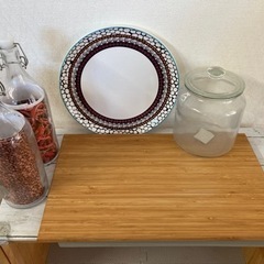 まな板、大皿、蓋付き陶器ボトル2、漬物瓶