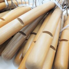 木製ハンガー50本まとめて！の画像