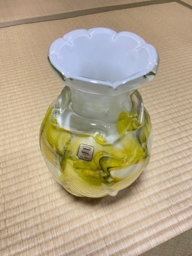 カメイガラス