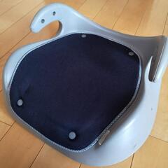 エールベベ　ジュニアシート（チャイルドシート）　