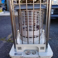 格安中古短期使用　業務用石油ストーブ　開放式石油ヒーター　コロナ　ＧＨ１７００Ａ　ｗ４６ｄ６０ｈ７０ｃｍ、ブルーヒーター　多少使用感あり。    　