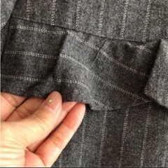 美品　グレーブラウスの画像