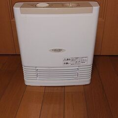 Panasonic セラミックファンヒーター（ベージュ） DS-...