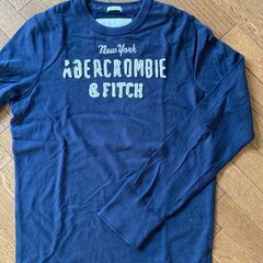 【アバクロ　Ａｂｅｒｃｒｏｍｂｉｅ＆Ｆｉｔｃｈ】トレーナー