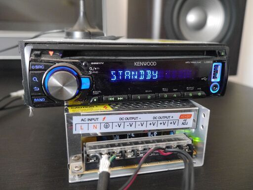 （値下げ中）　カーステレオと１２ｖ電源　お部屋にてラジオ,CD,MP3、bluetoothレシーバー使用可能です。スマートフォン、pcと接続可能です。