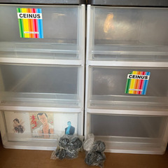 決まりました三段引き出し2つ