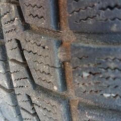 スタッドレスタイヤ4本セット ST30 205/55R16の画像