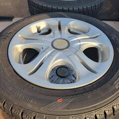 スタッドレスタイヤ　アルミホイール付き　一度のみ使用ですの画像