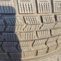 スタッドレスタイヤ　アルミホイール付き　一度のみ使用ですの画像