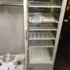 縦型冷蔵ショーケース　パナソニック
