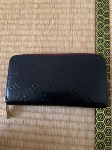 VUITTONの長財布