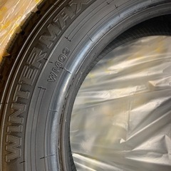 新品スタッドレス3本の画像