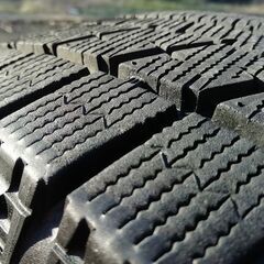 205/65R16　ブリジストンスタッドレスタイヤ　ブリザックVRX　2本の画像