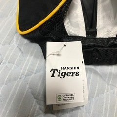 阪神タイガースシューズバックの画像