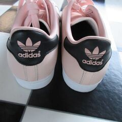 商談中!人気のadidas製 24cm スニーカー レディース用...