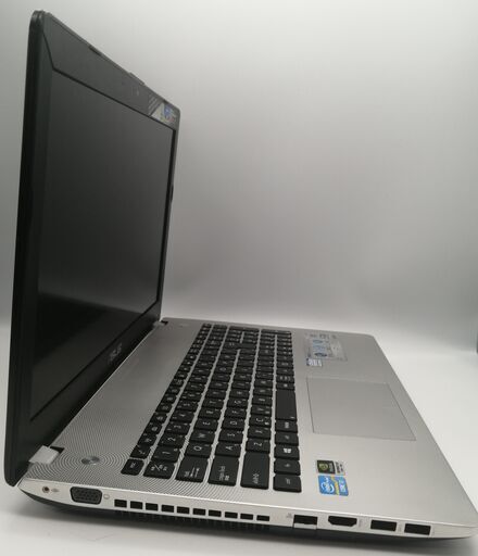 Asusノートパソコン i7（中古）、8GBのメモリ、SSD120GB、15.6画面、GeForce GT 635M、Windows10, Office2019, Photoshop2021, Indesign2021,Corel2021, FilmoraX。