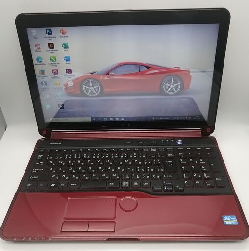 富士通ノートパソコン i7（中古）、8GBのメモリ、HDD500GB、15.6画面、Intel HD Graphics、Windows10, Office2019, Photoshop2021, Illustrator2021,Corel2021, FilmoraX,Indesign2021。