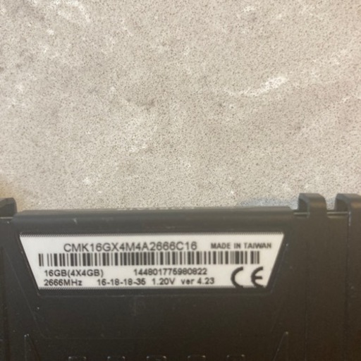CORSAIRメモリ 4GB