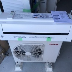 値下げ☆長期延長保障付き　TOSHIBA 東芝　2.2kwエアコン　RAS-F221M(W)  2019年製