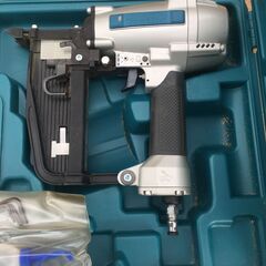 代理出品　マキタ　エアタッカーAT1150　フローリング　　管か10　　の画像