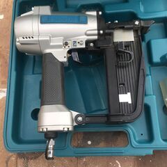 代理出品　マキタ　エアタッカーAT1150　フローリング　　管か10　　の画像